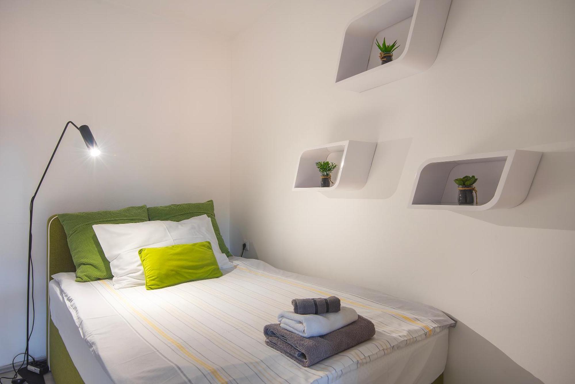Arta Center Ii - With Private Parking Apartmán